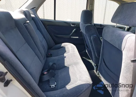 1993 Honda Accord Lx z USA, uszkodzony, nr VIN 1HGCB7654PA150623